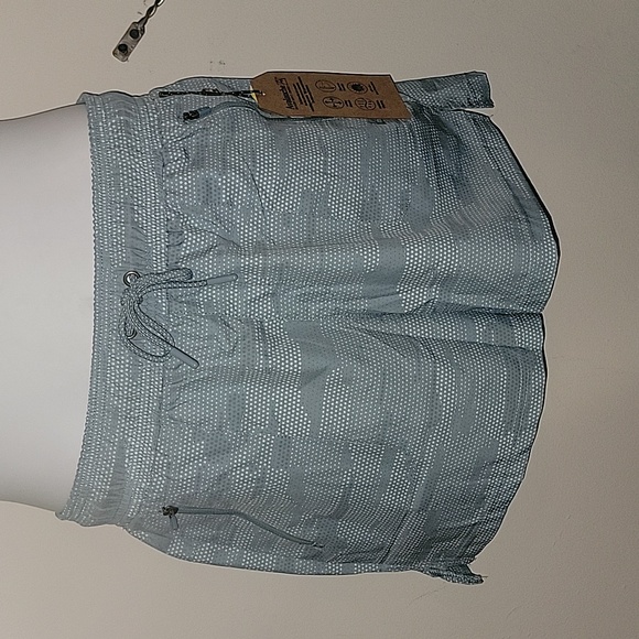 Avalanche women's active wear shorts - Picture 1 of 9